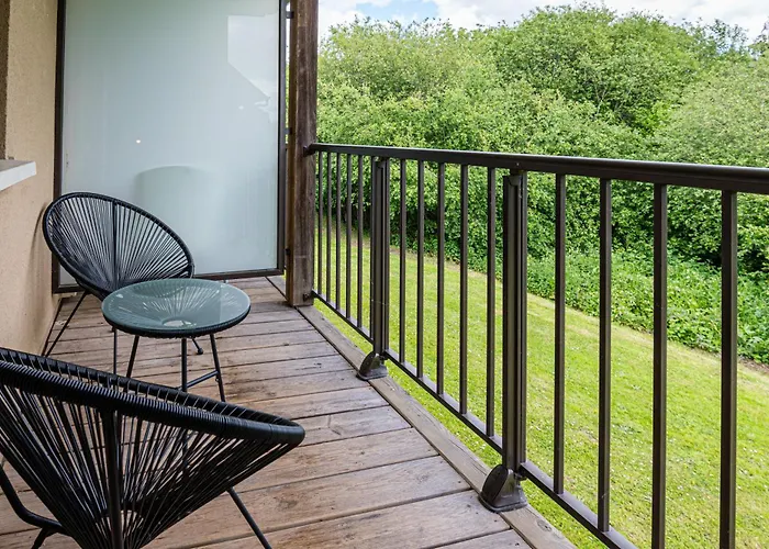 Cosy 5 Mins Honfleur Piscine Terrasse Apartment