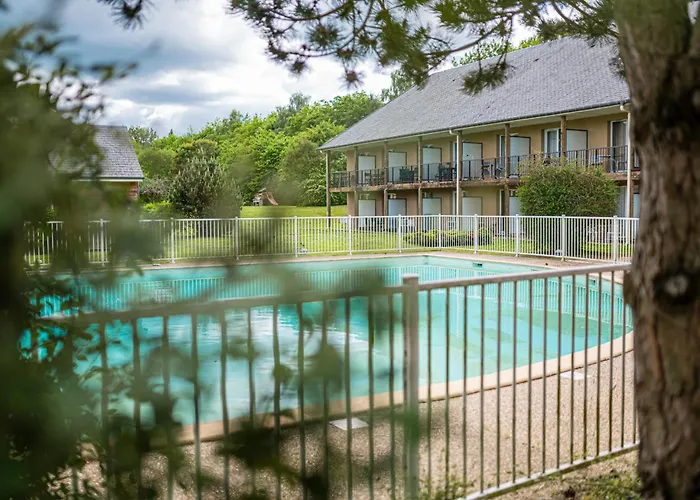 Cosy 5 Mins Honfleur Piscine Terrasse Apartment *